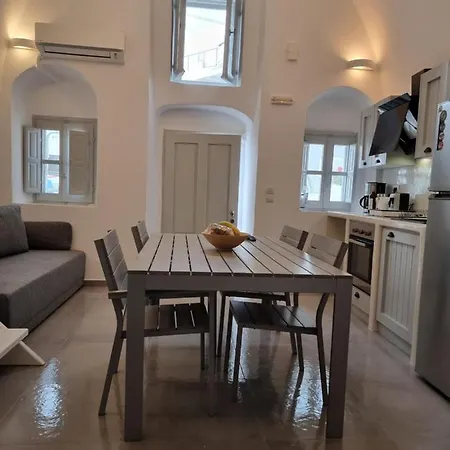 Nefeli Traditional Cave