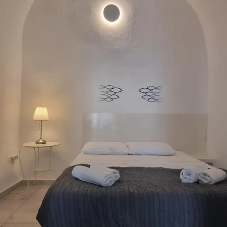 Nefeli Traditional Cave *