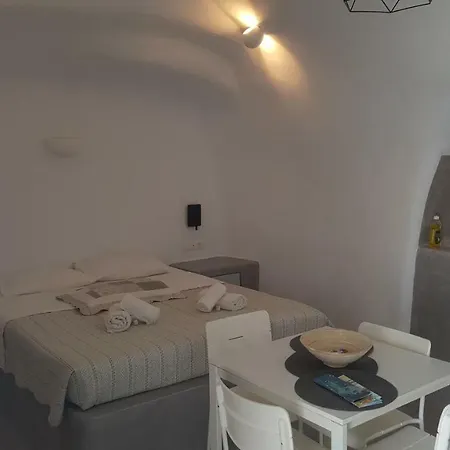 Nefeli Traditional Cave