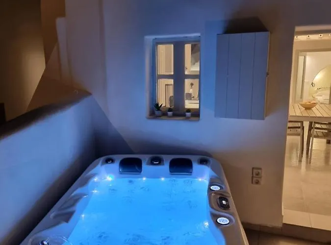 Nefeli Traditional Cave Mesariá