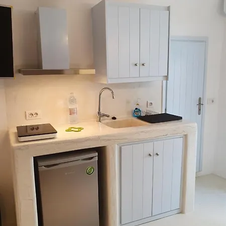 Nefeli Traditional Cave * Mesaria