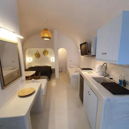 Nefeli Traditional Cave * Mesaria