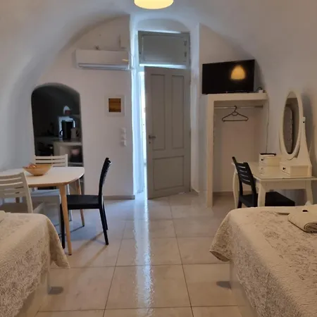 Nefeli Traditional Cave Διαμέρισμα Μεσαριά