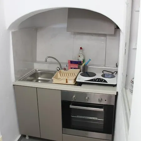 Nefeli Traditional Cave Apartament *