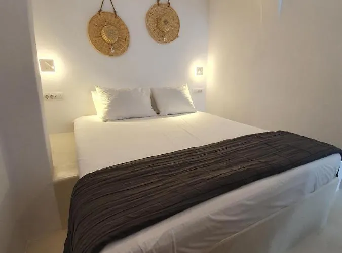 Nefeli Traditional Cave *