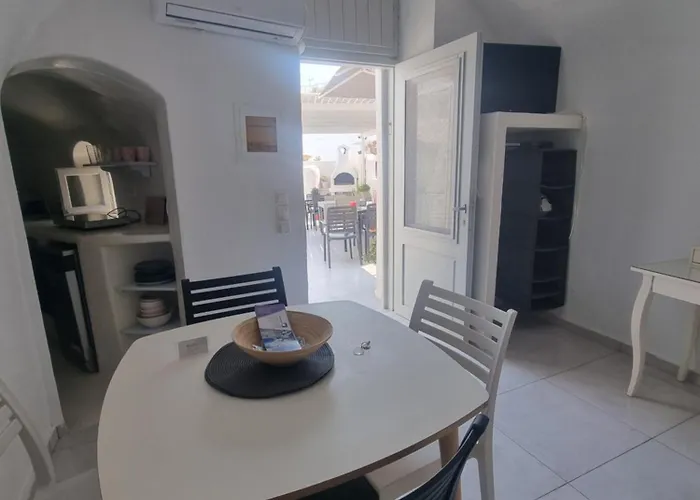 Nefeli Traditional Cave Mesaria