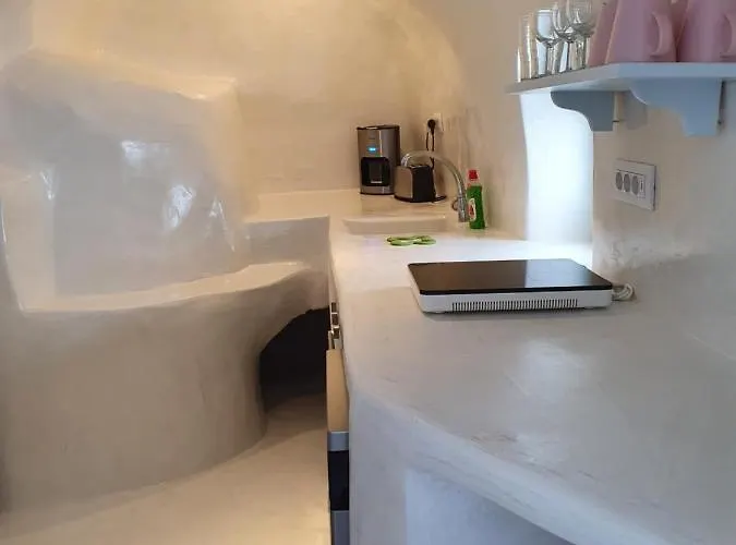 Nefeli Traditional Cave شقة ميساريا