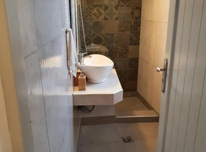 Nefeli Traditional Cave * ميساريا