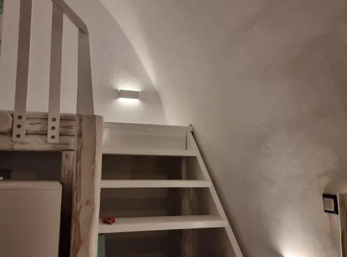 Nefeli Traditional Cave